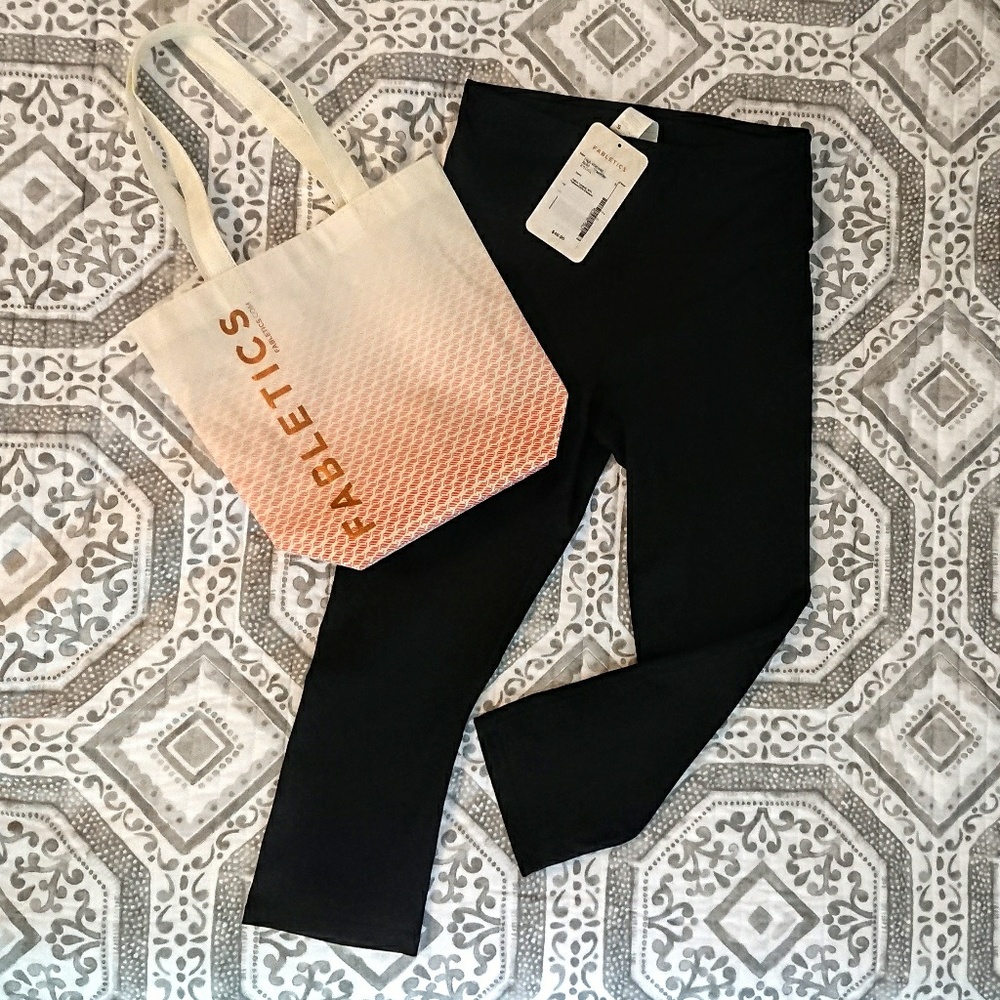 NWT Fabletics High-Wasted Powerlite 2.0 Crop